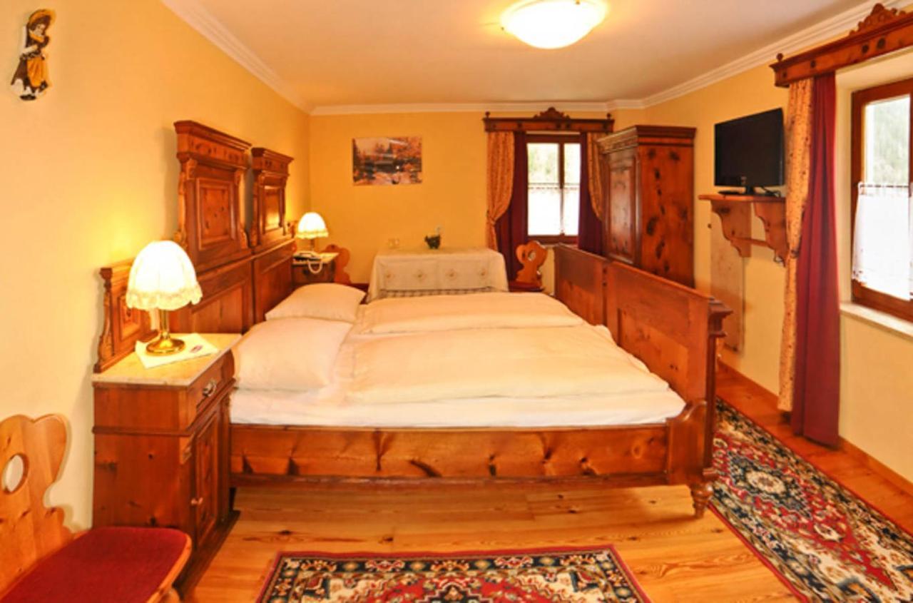 אונטרטאורן Ferienhotel Gasthof Zur Post מראה חיצוני תמונה