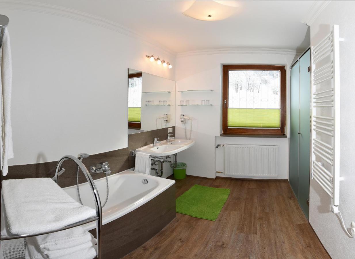 אונטרטאורן Ferienhotel Gasthof Zur Post מראה חיצוני תמונה