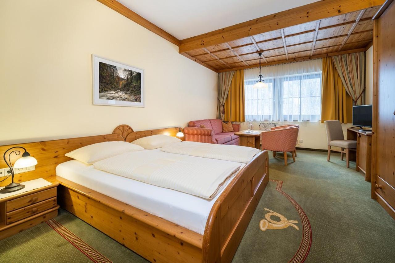 אונטרטאורן Ferienhotel Gasthof Zur Post מראה חיצוני תמונה