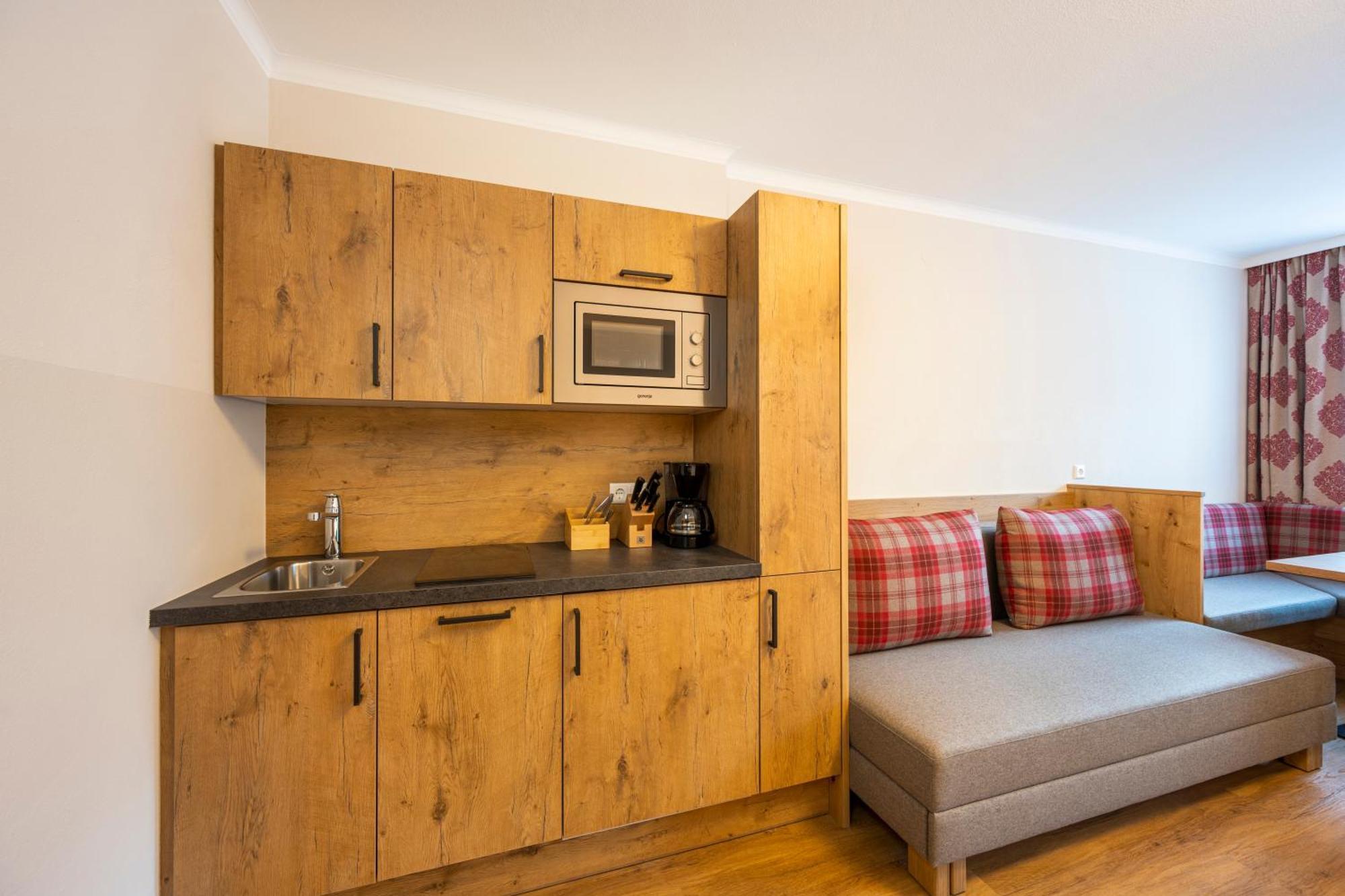 אונטרטאורן Ferienhotel Gasthof Zur Post מראה חיצוני תמונה