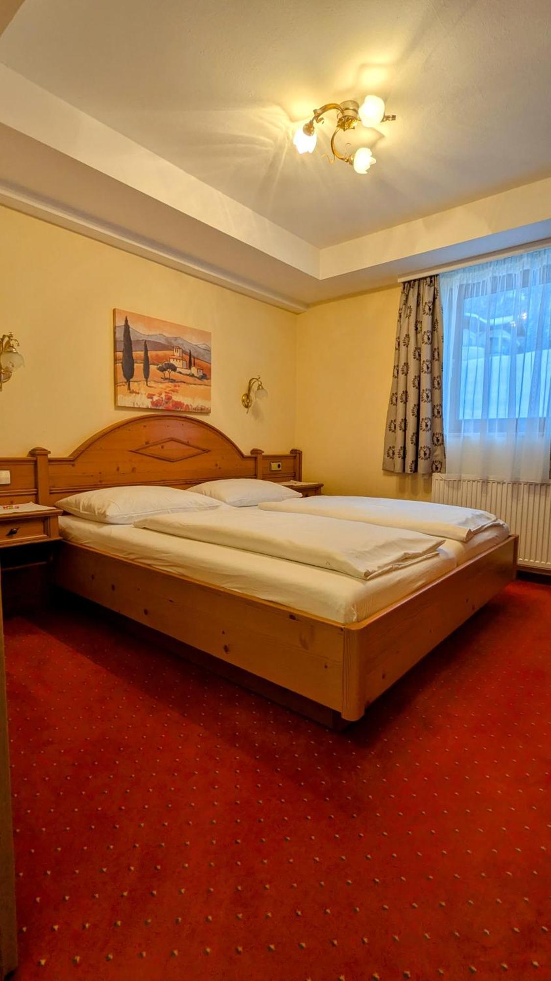 אונטרטאורן Ferienhotel Gasthof Zur Post מראה חיצוני תמונה